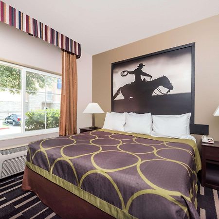 Super 8 By Wyndham Fort Worth North Exterior photo