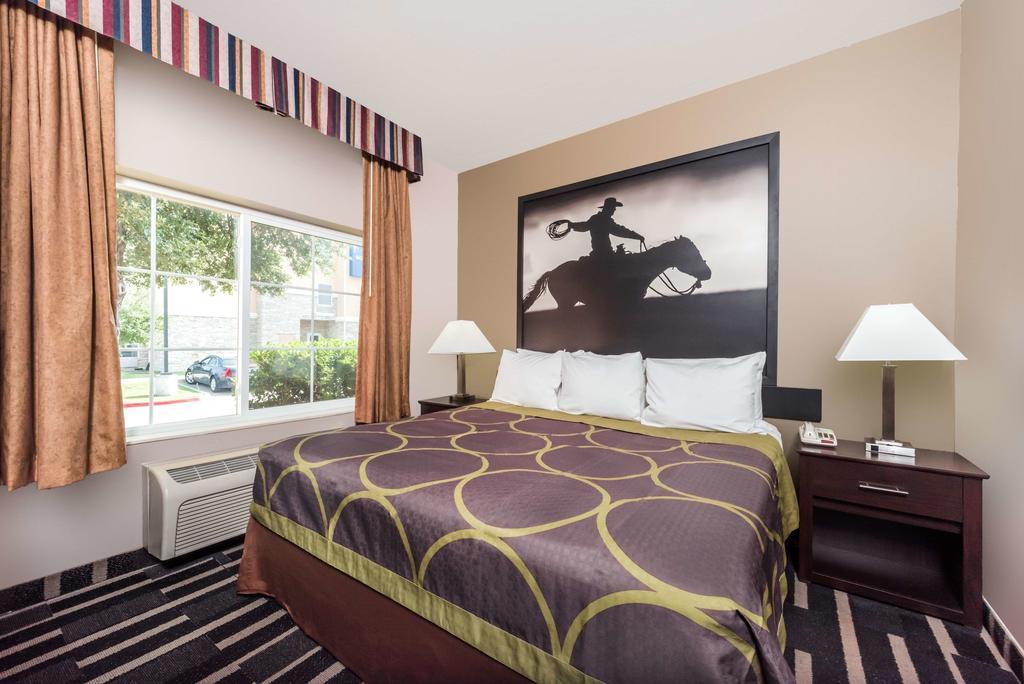 Super 8 By Wyndham Fort Worth North Exterior photo