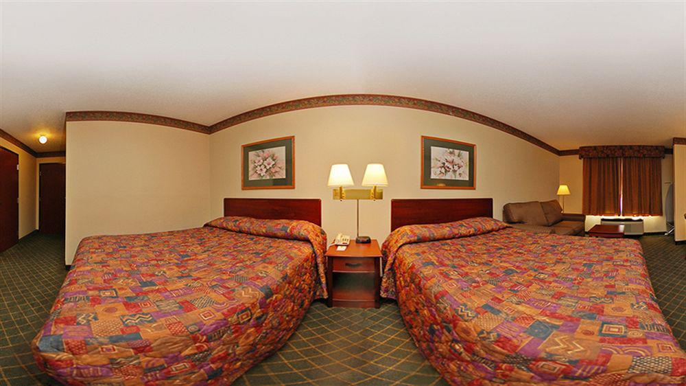 Super 8 By Wyndham Fort Worth North Exterior photo